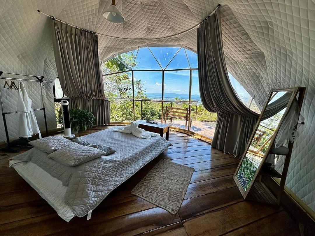 El Mirador Glamping&Apartments&Woodhouse&Swimingpool Miramar Exterior foto